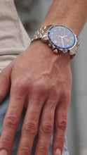 Cargar y reproducir el video en el visor de la galería, Lewy 9 mens watch with silver strap and blue dial - all swiss made
