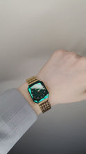 Load and play video in Gallery viewer, Swiss gold watch for women - with gold strap and green dial - all swiss made
